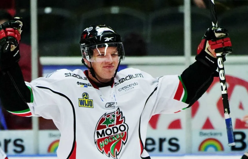 Efter stökiga säsongen – tidigare SHL-backen byter klubb igen