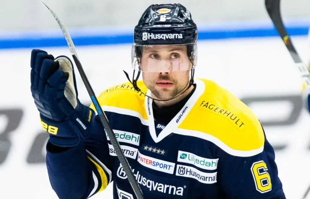 Lade av – blir tränare i HV71