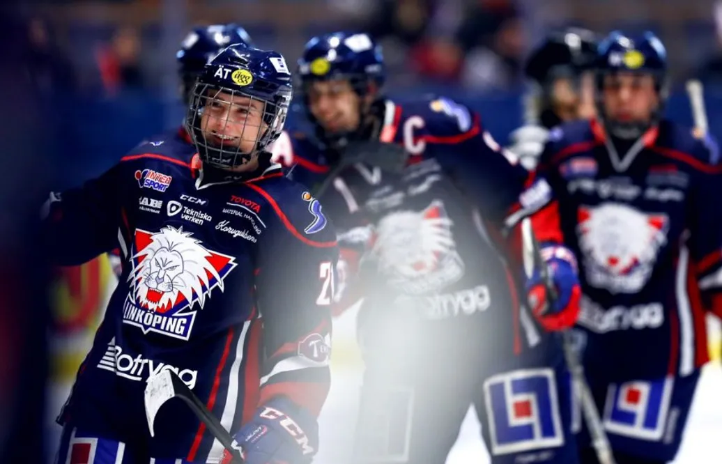 FÖRNEDRINGEN: LHC krossade motståndet fullständigt