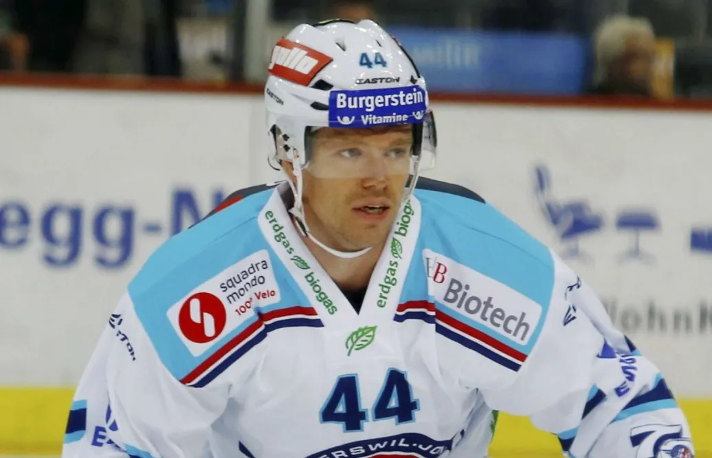 Brynäs ger sig in i jakten på landslagsmannen