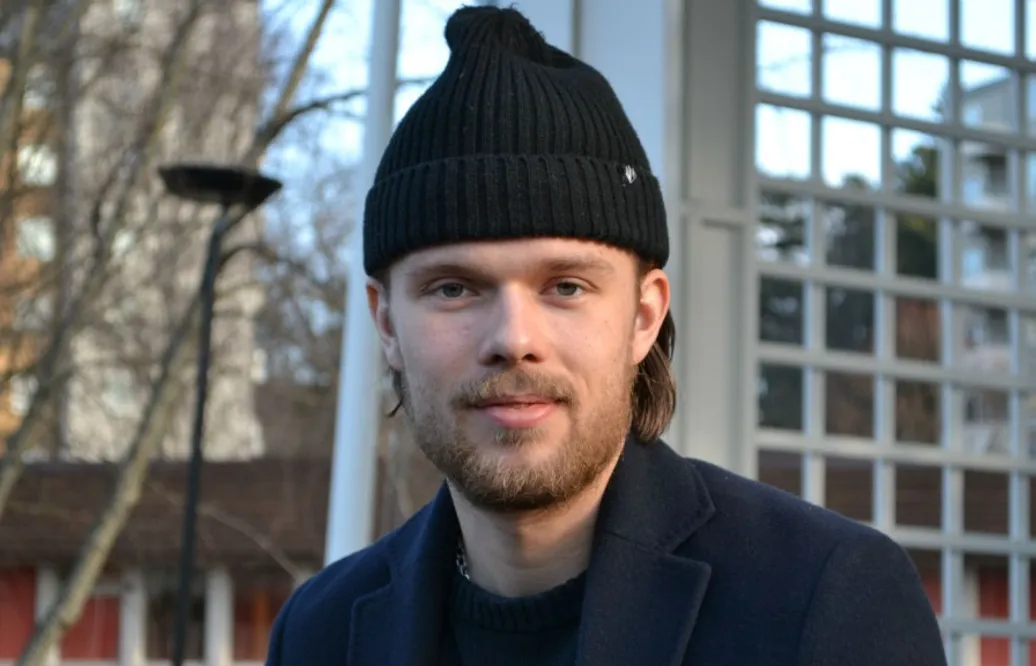 Förlänger med unga backen – nu har tre spelare kontrakt
