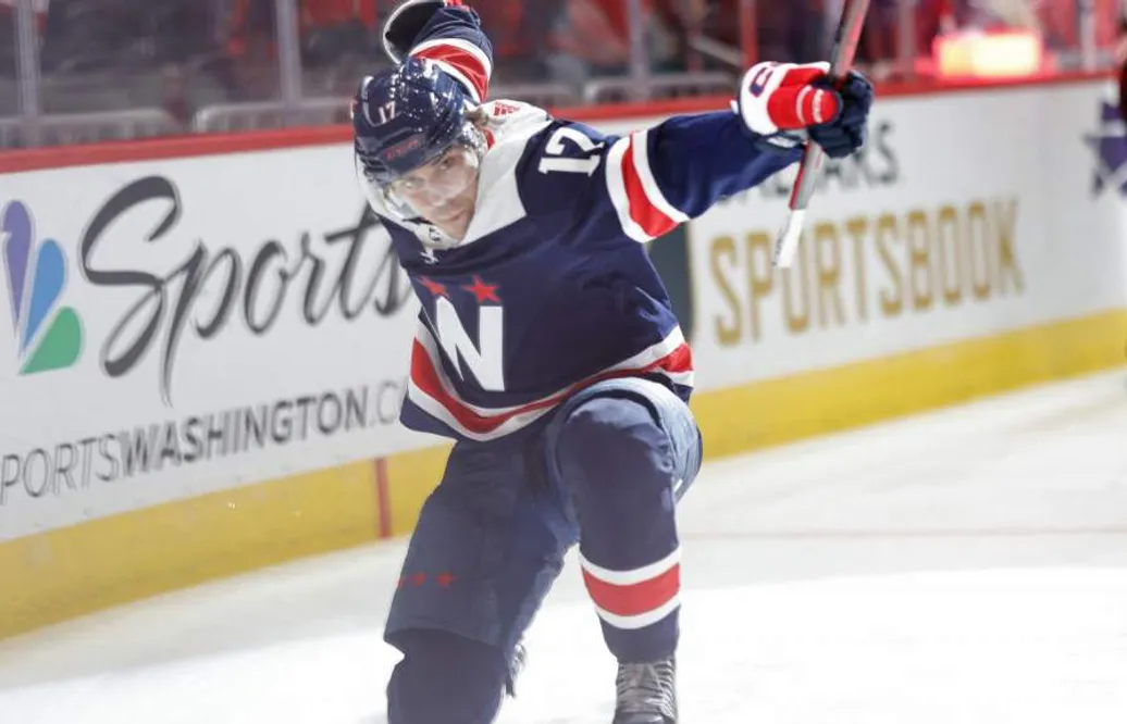Dylan Strome skriver nytt kontrakt med Washington Capitals