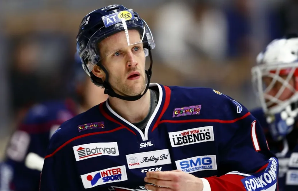 Förnekar erbjudande till LHC-legendaren