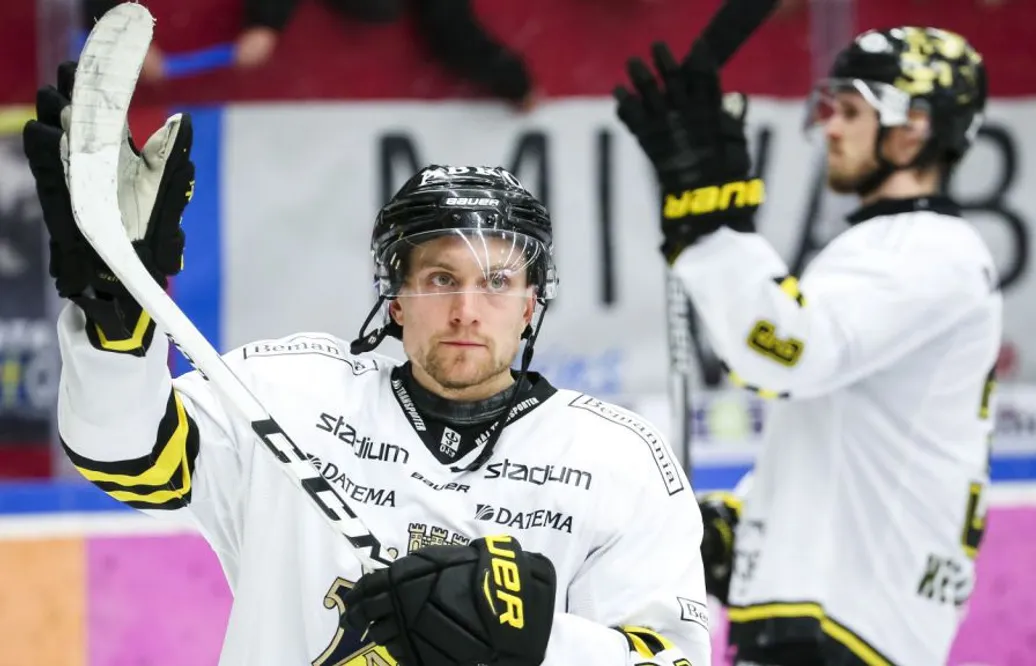 Gjort över 300 poäng i allsvenskan – klar för division 3-spel