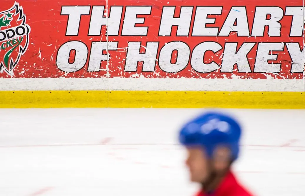 Modo Hockey värvar collegeduo från Kanada