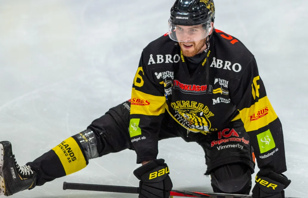 Sebastian Vidmar stängs av – efter domarincident