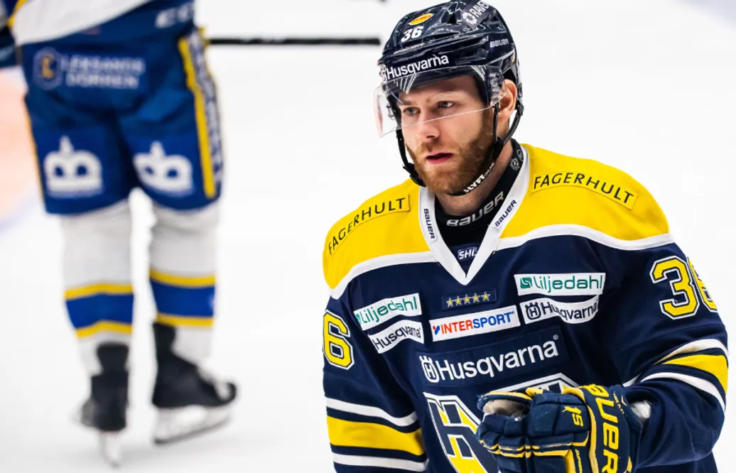 Tidigare HV71-forwarden Anthony Camara klar för Neftekhimik Nizhnekamsk i KHL