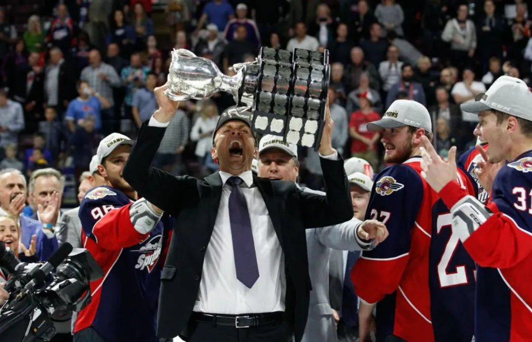 Från vild slagskämpe till intellektuell coach – nu får han jobb i nya NHL-klubben