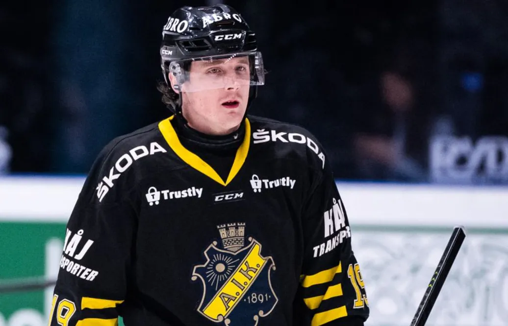 Lämnade AIK – flyttar utomlands