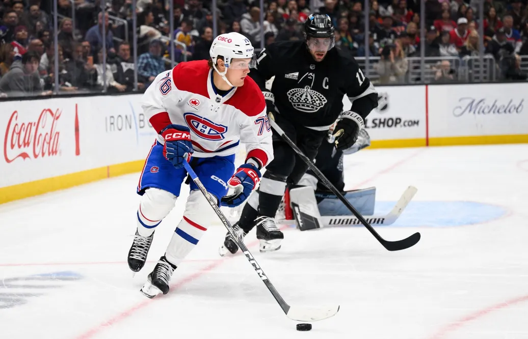 Zachary Bolduc stannar i Montréal Canadiens.