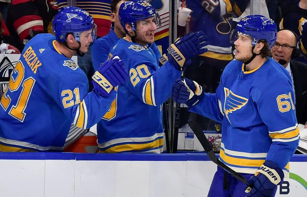 Svensken skriver nytt NHL-kontrakt