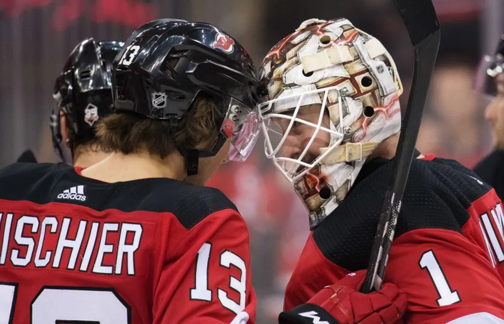 Devils säkrade slutspelsplatsen – Flyers tvingas till nervös väntan
