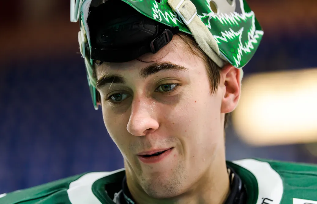 Det blir ingen NHL-debut – Arvid Holm skickas ner direkt