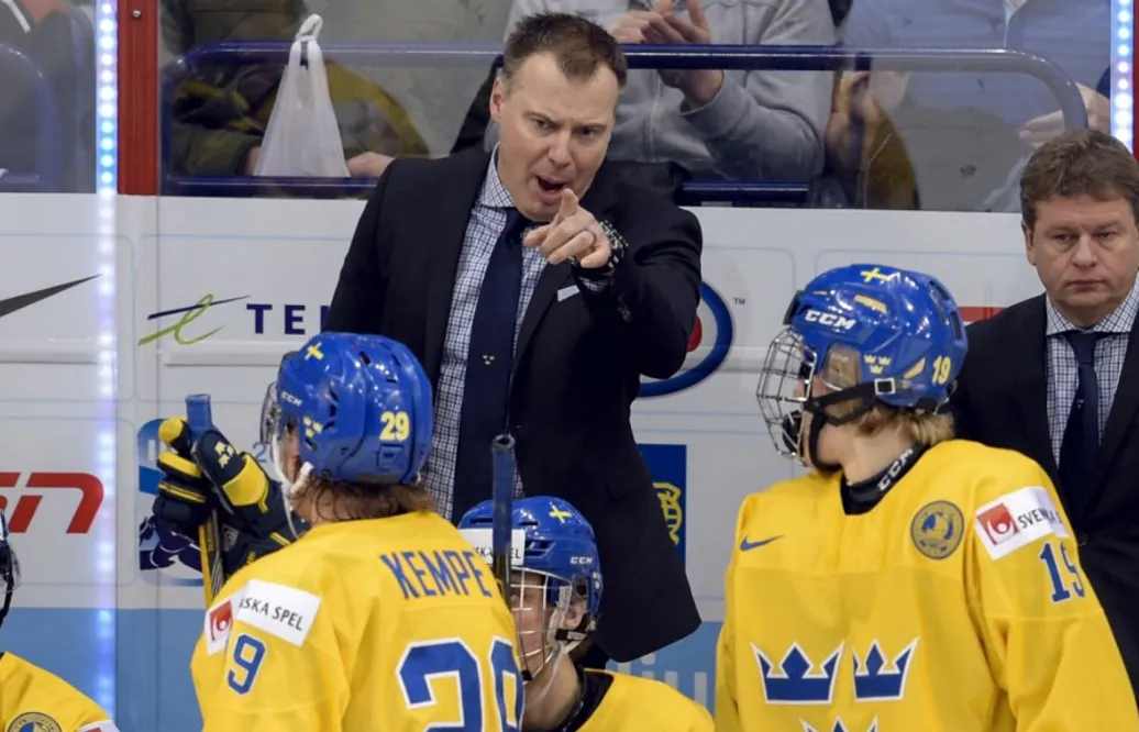 ”Att köra tombola på bänken är inte coaching”