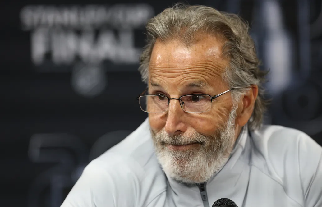 John Tortorella är osäker på sin framtid i Vegas. Foto: Nathan Ray Seebeck-Imagn Images