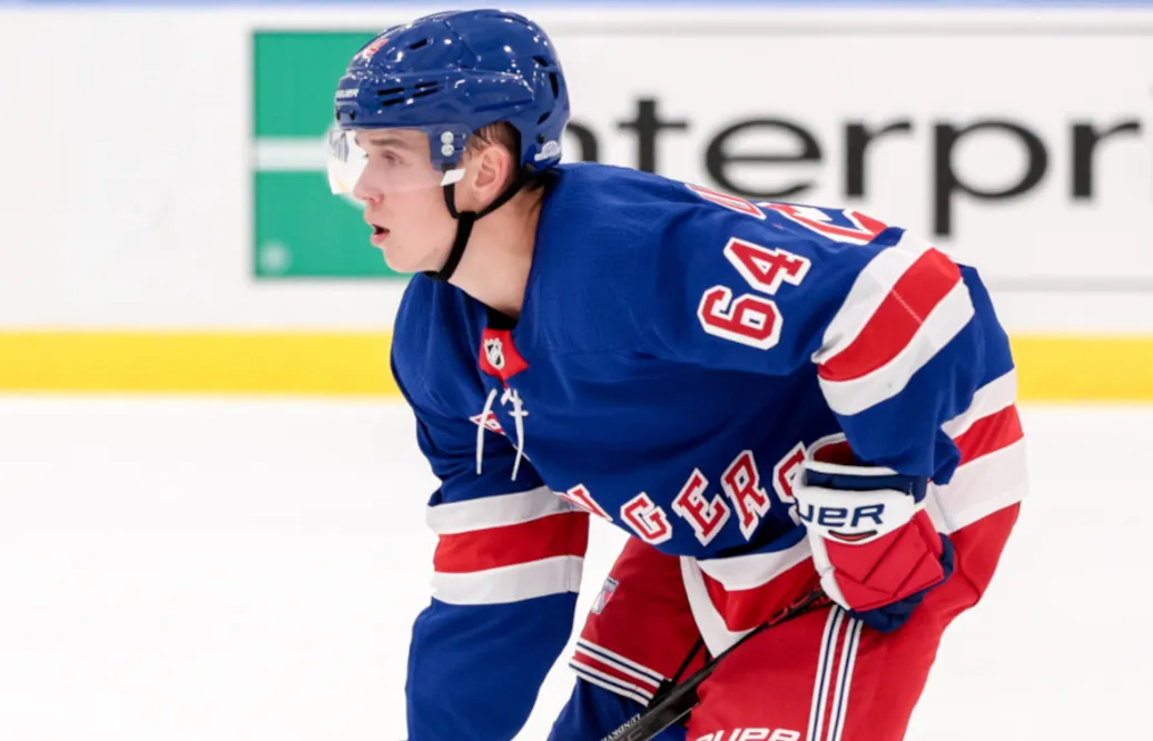 Nils Lundkvist sätter sitt första AHL-mål för Hartford Wolf Pack