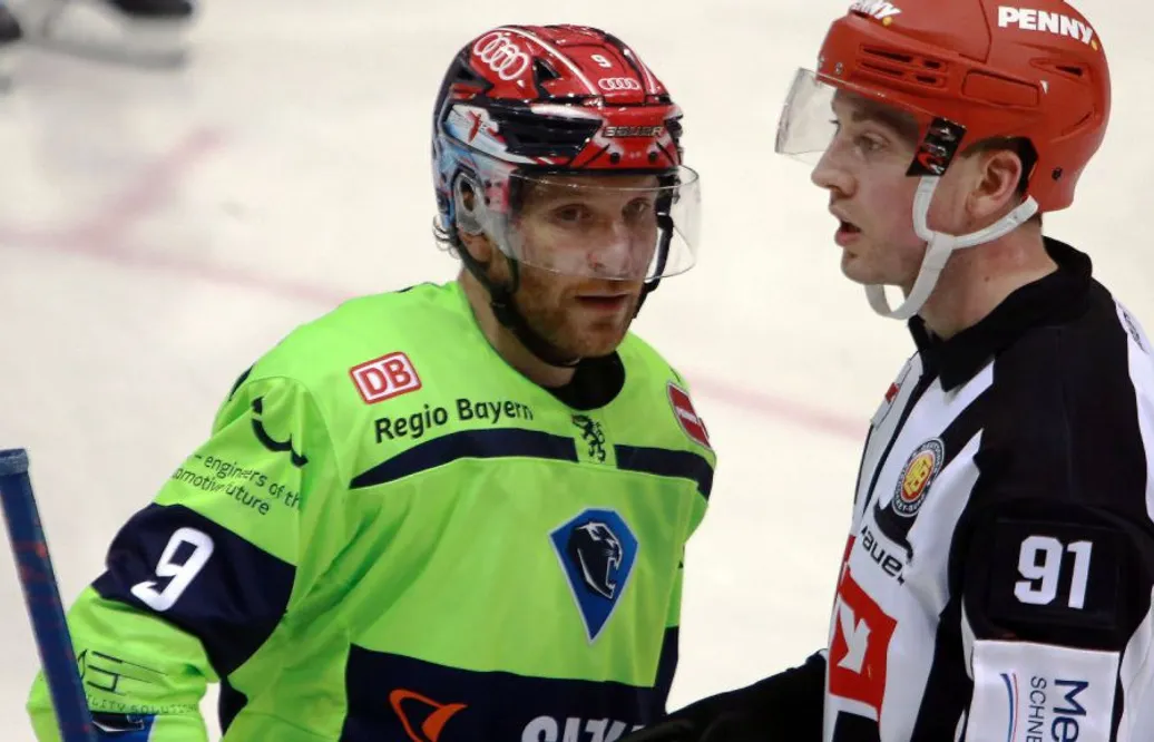Förre SHL-forwarden stannar i Tyskland