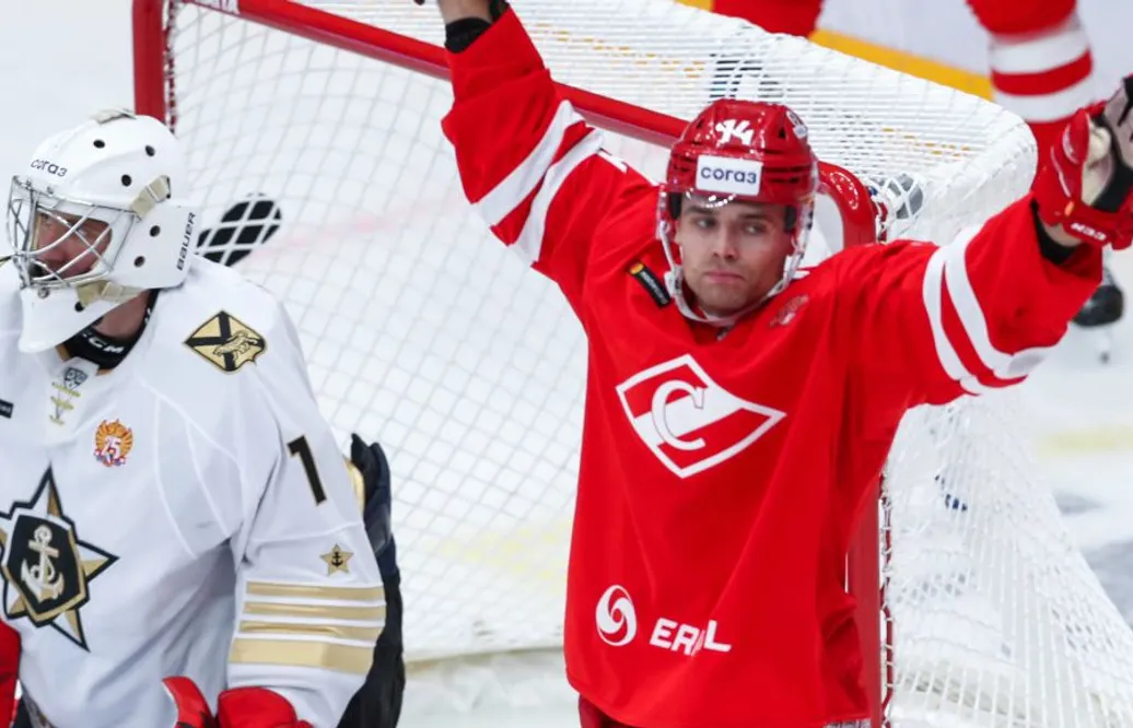 Emil Petterssons KHL-succé fortsätter – förlänger poängsviten