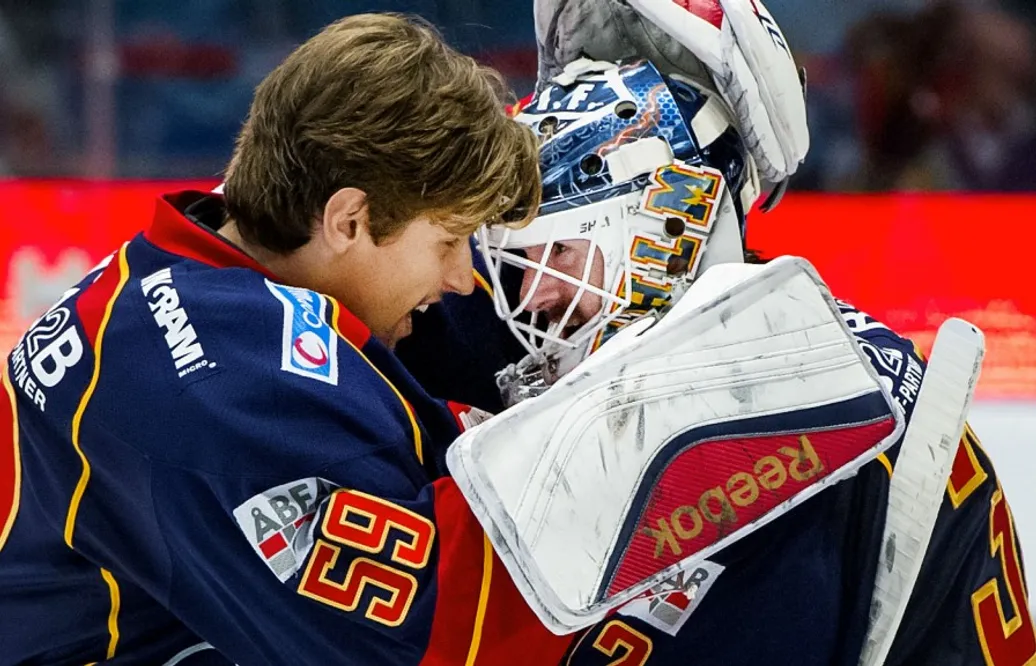 Vänskap och konkurrens bakom SHL:s bästa målvaktspar: ”Det blir aldrig den där avundsjukan”