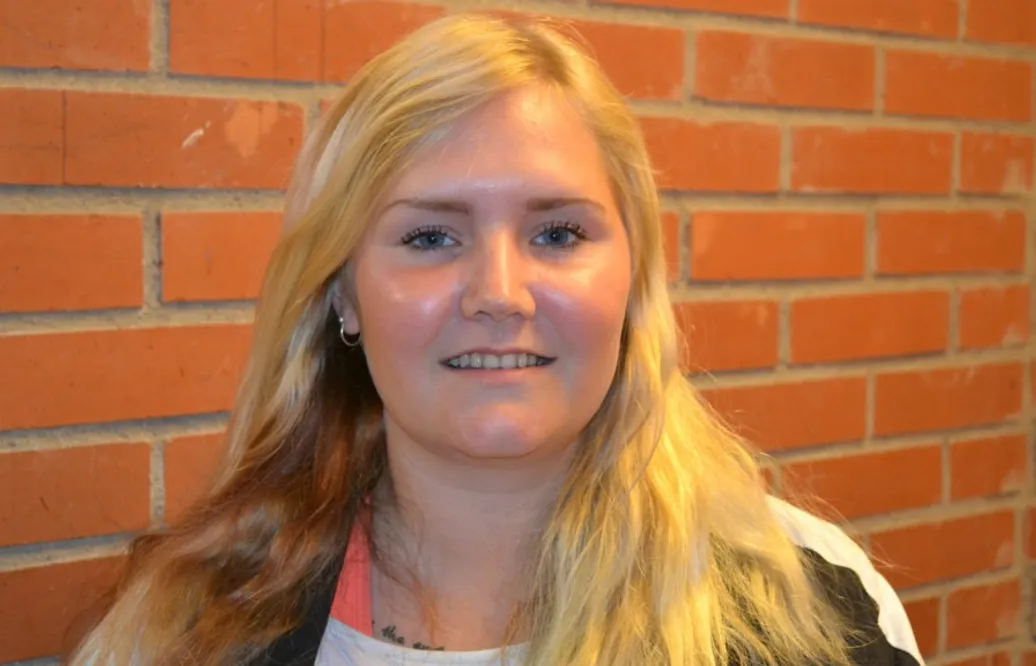Tröttnade på Riksserien – nu ska hon spela herrhockey: ”Målet är division 2”