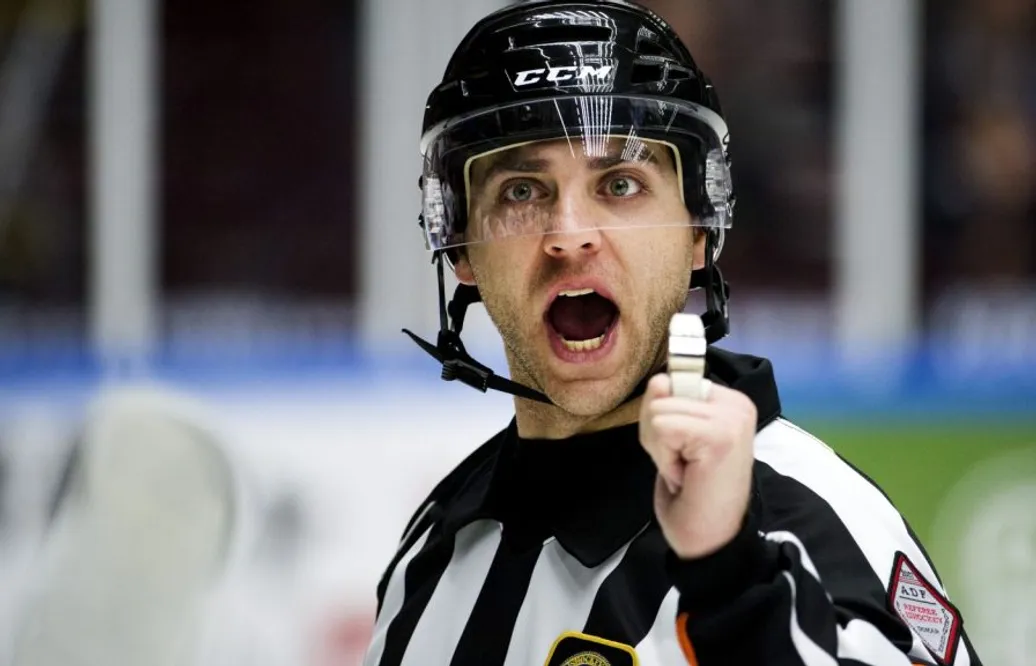 Tidigare SHL-domare (!) tar över SDHL-lag