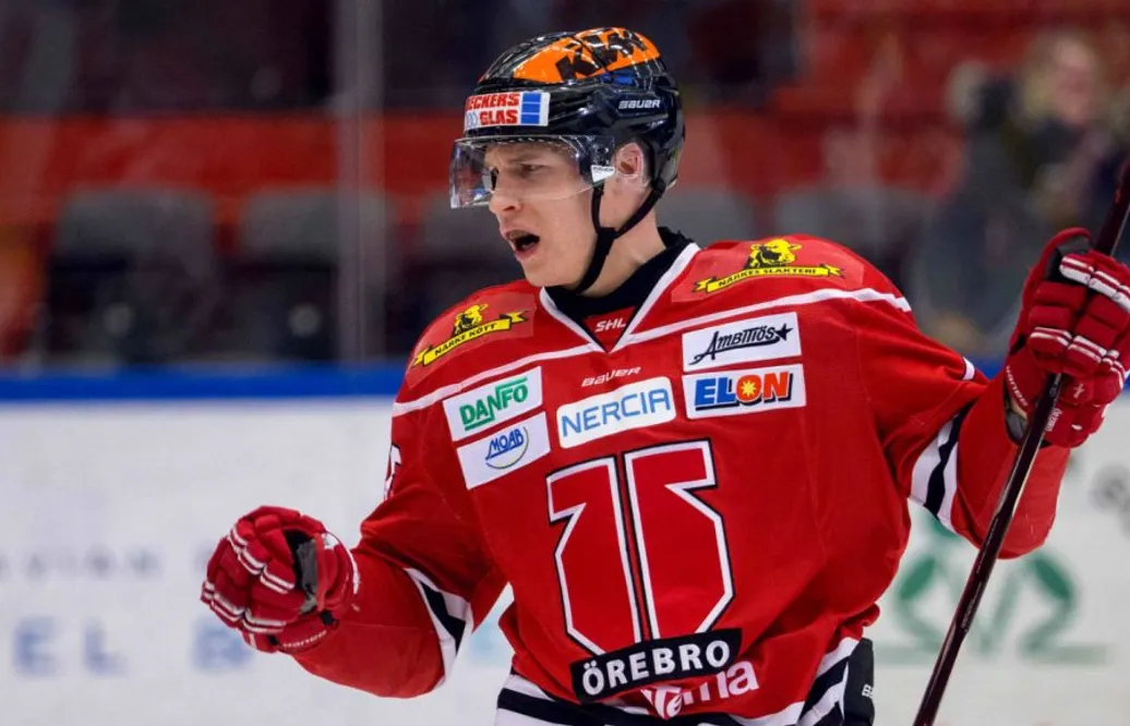 Skadesituationen ger kaptenen en ny roll: ”Har gjort det i landslaget”