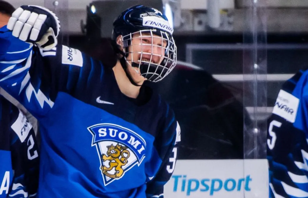 Juniorkronorna föll mot Finland – stjärnan dominerade