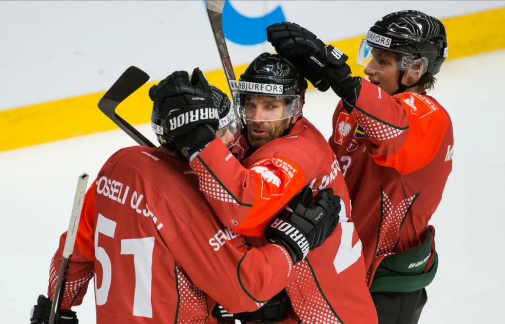 Frölunda gruppsegrare efter ny dansk kross