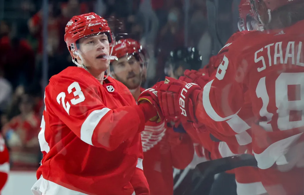 Pär Lindholm avgjorde – Tre Kronor vann VM-genrepet