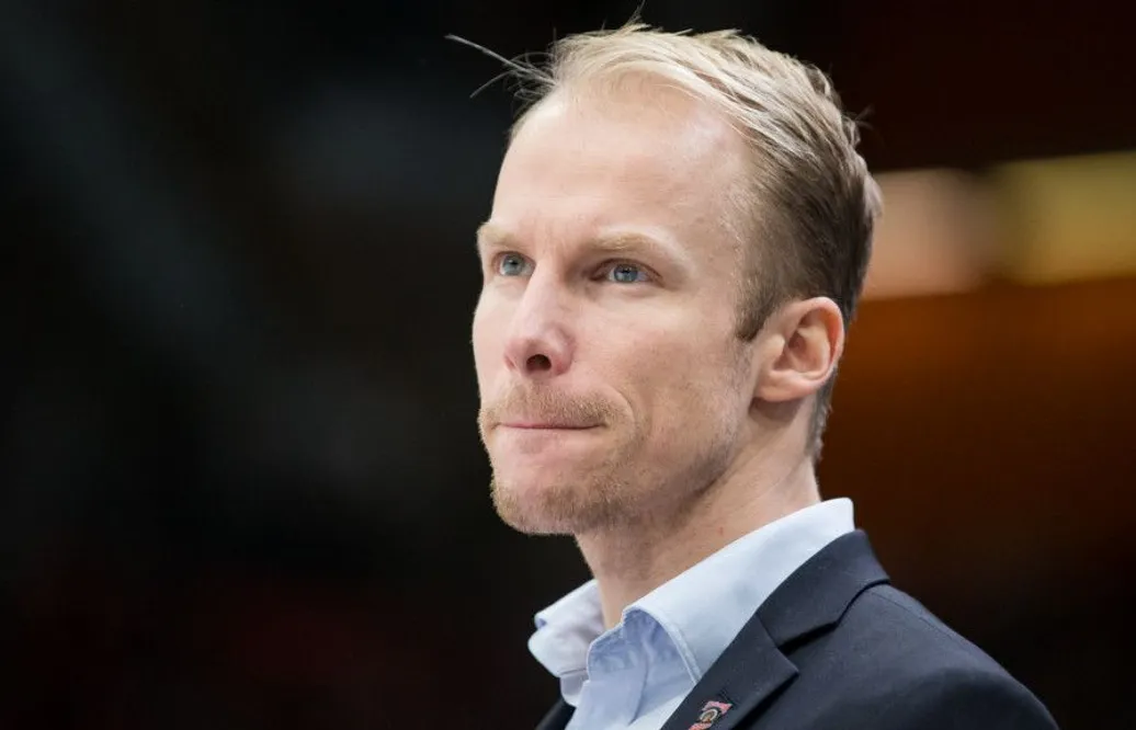 Uppgifter: Svenske tränaren nära toppjobb i Schweiz