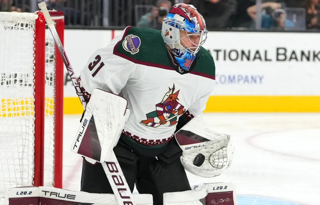 Jonas Johansson prisas som en av veckans spelare i NHL