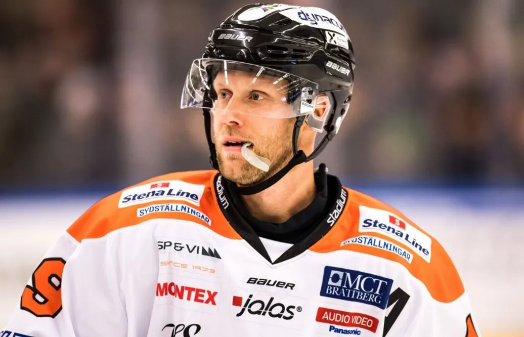 De förlänger med poängspelaren: ”Han besitter spetskompetens”