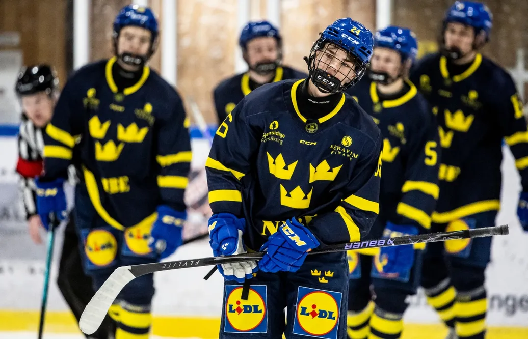 Här är 2010-kullens första landslagstrupp: "Ett tufft jobb"