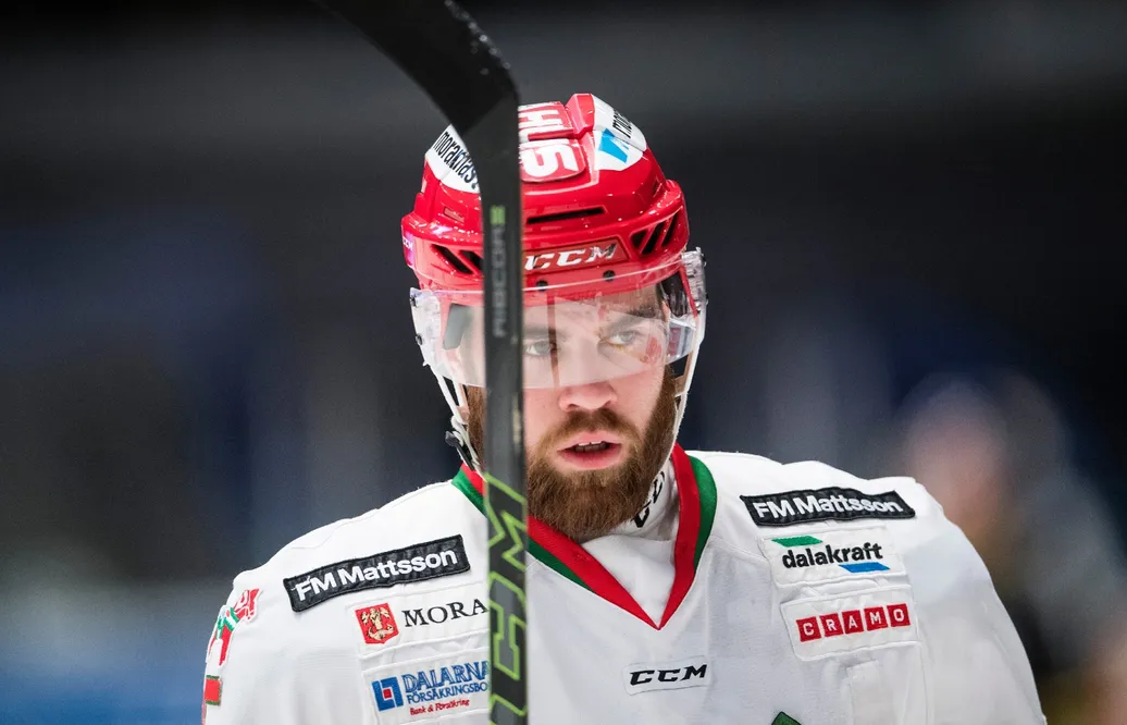 Backen tar en paus från hockeyn: "Känner ingen motivation"