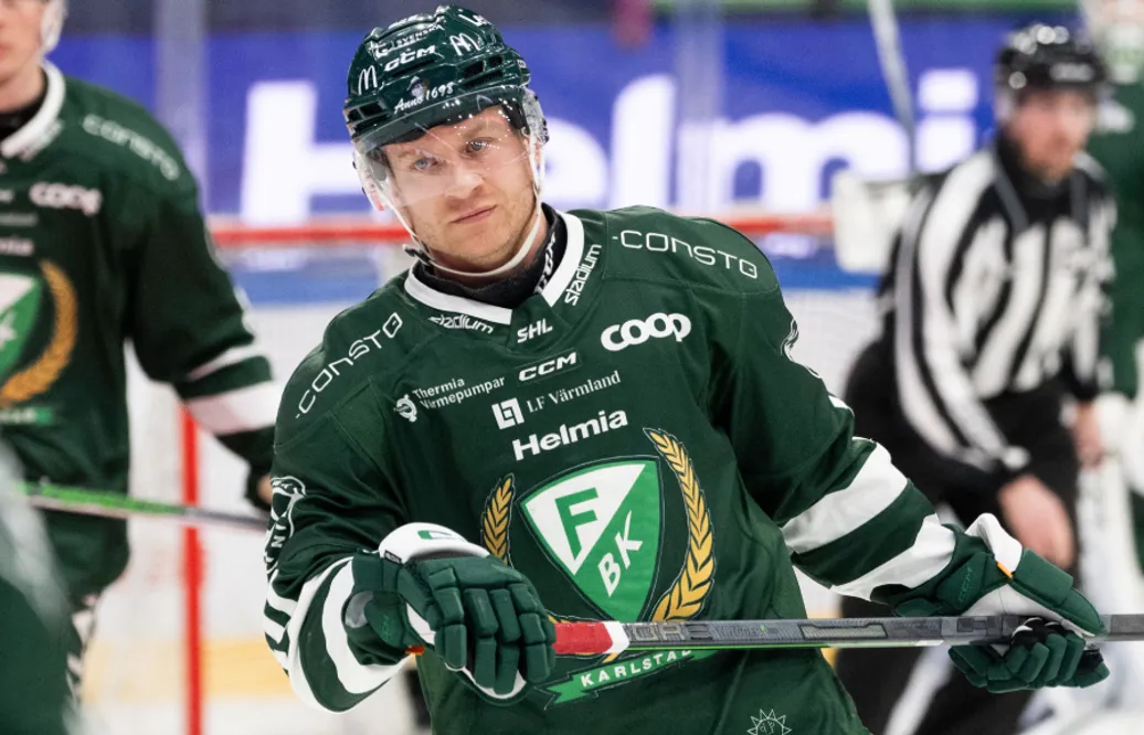 Marcus Nilsson petas av Färjestad i första kvartsfinalen