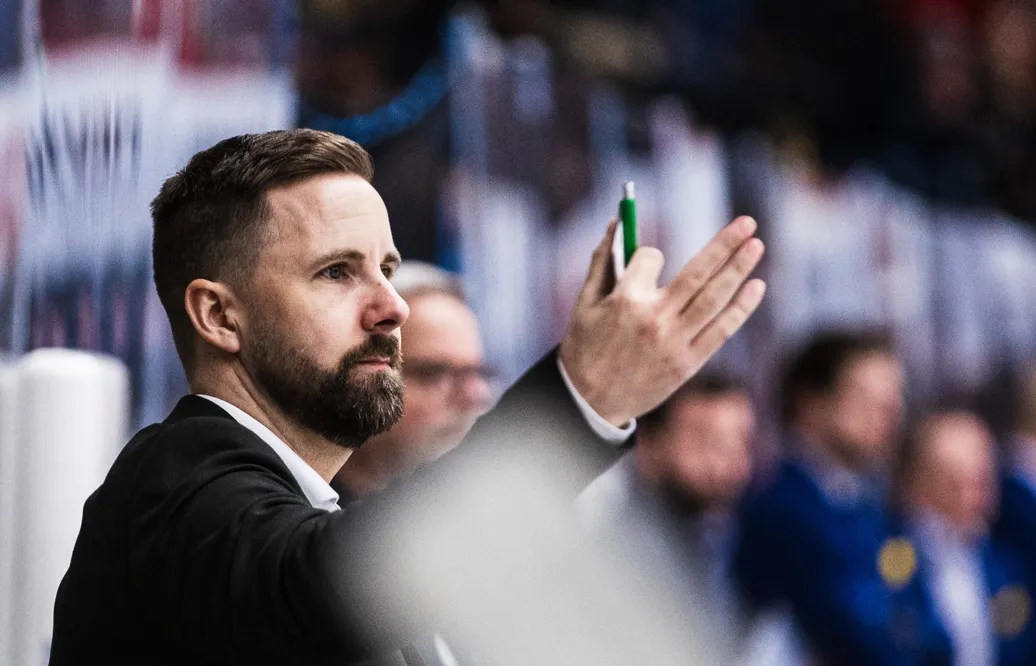 Viktor Stråhle får sparken från Björklöven
