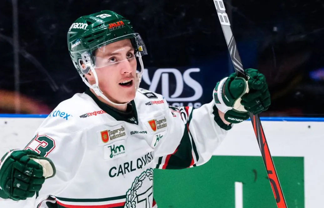 Södertälje värvar förstacenter från seriekonkurrenten