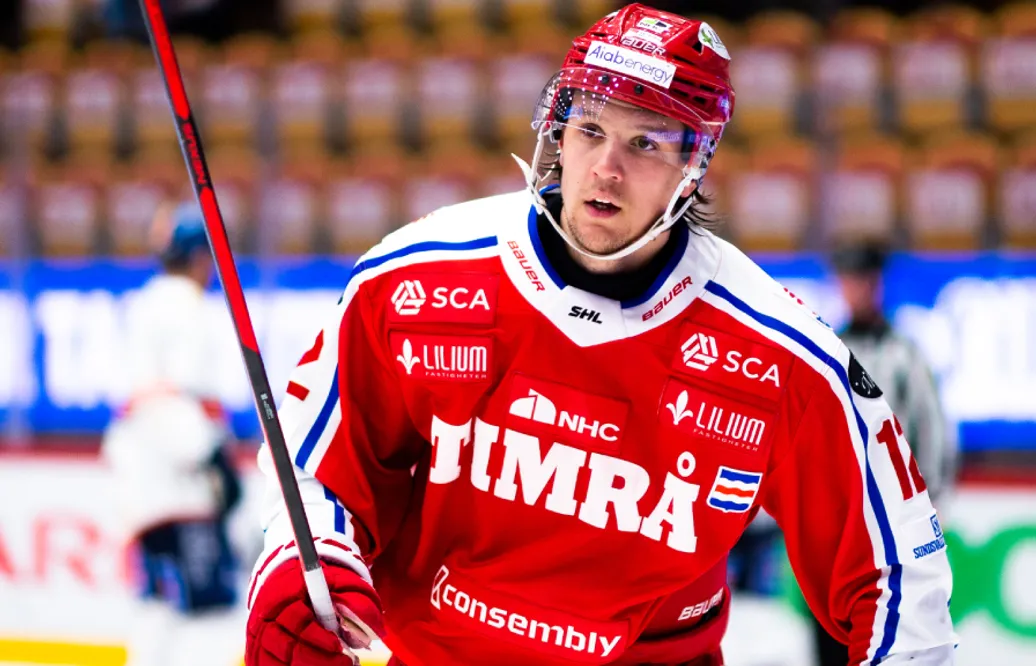 Viktor Liljegren stängs av i tre matcher för en huvudtackling