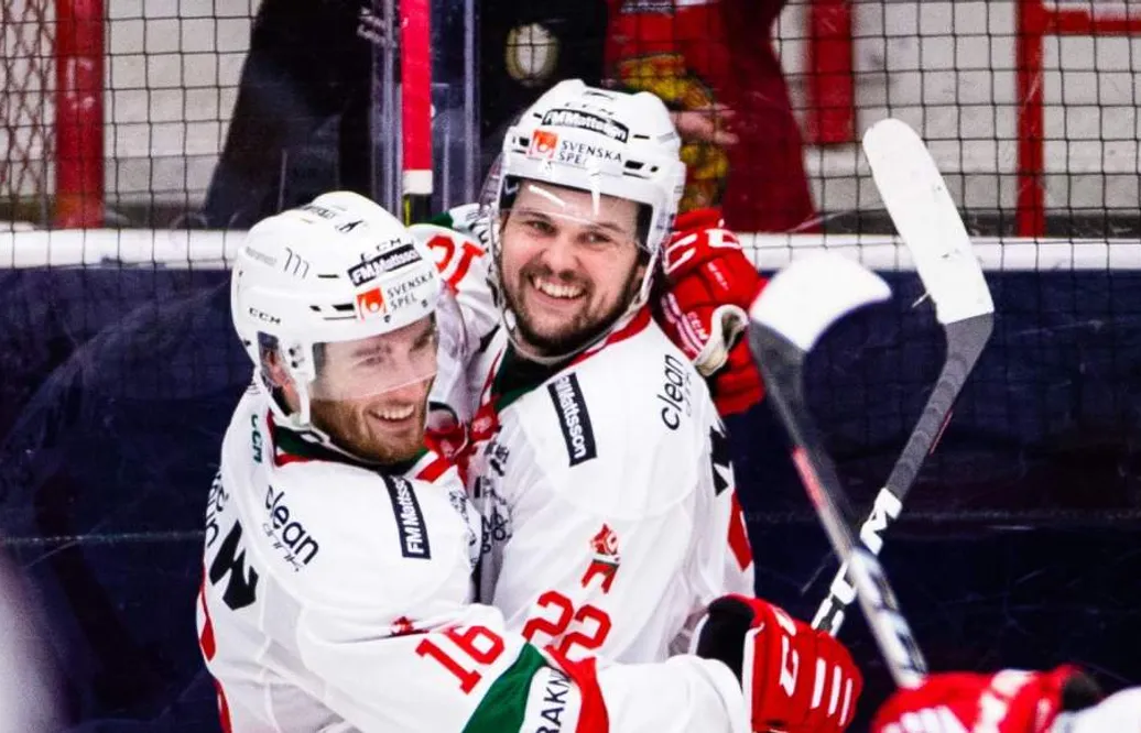 Målfest när Mora krossade Östersunds IK i Östersund Arena