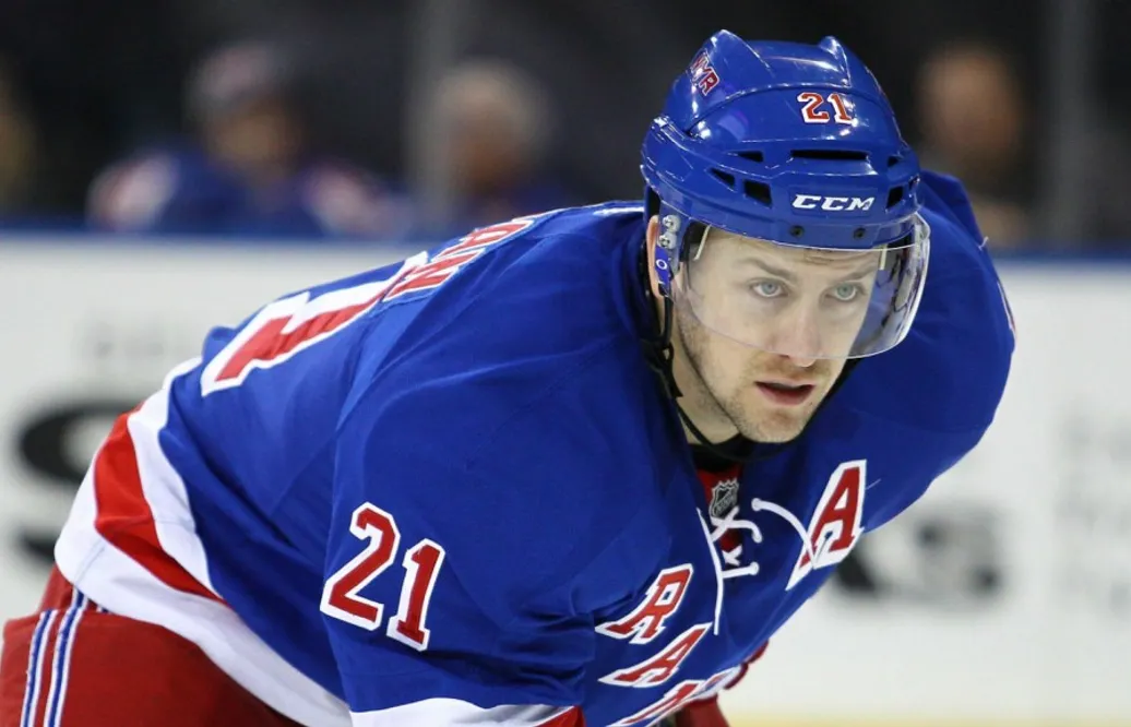 Stjärncentern och Rangers står långt ifrån varandra
