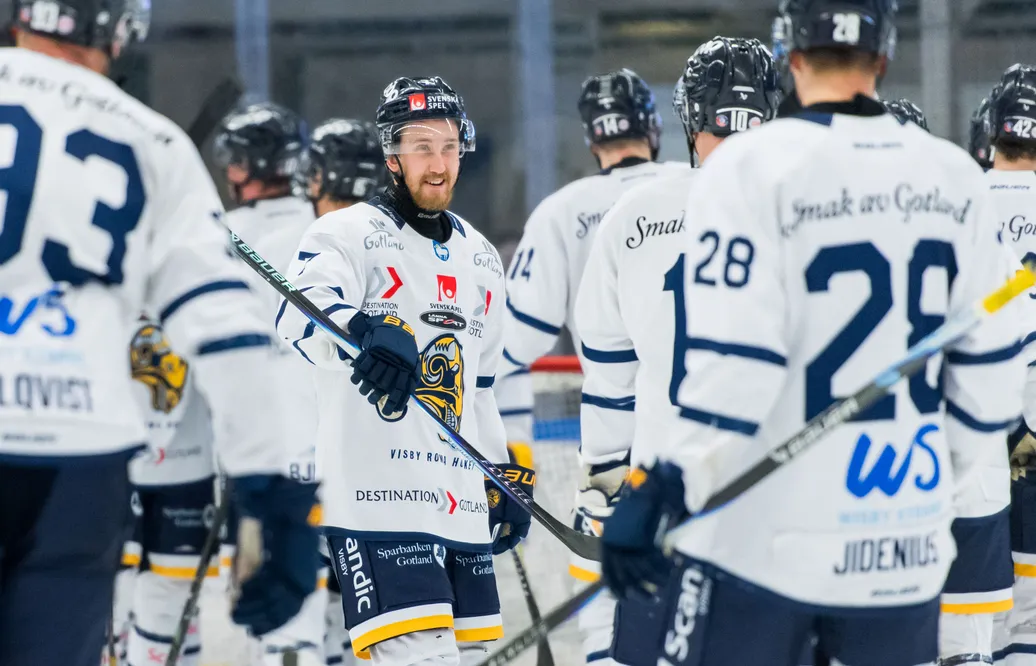 Visbys Karl Påhlsson är skadad. 
Foto: Bildbyrån