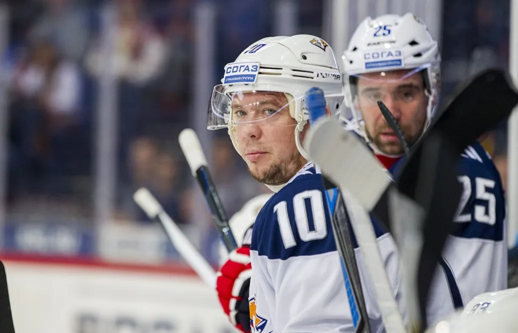 Bäst genom alla tider – nu förlänger han i KHL