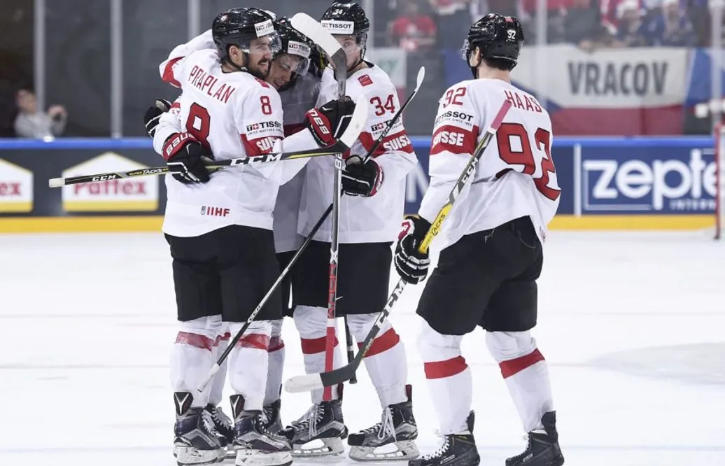 Tre Kronor får Schweiz i kvarten – och slipper storfavoriterna på vägen mot final