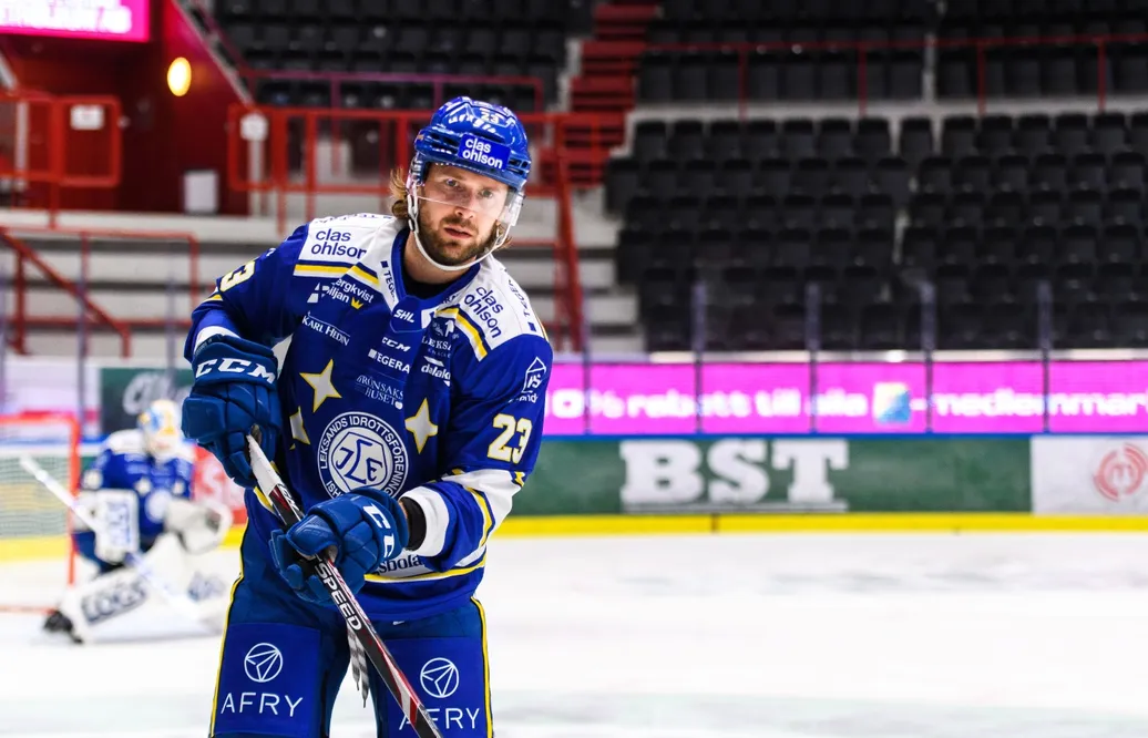 Tidigare SHL-centern lägger av - blir tränare