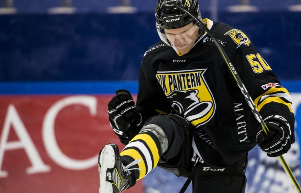 UPPGIFTER: Genombrottsbacken lämnar för SHL redan nu
