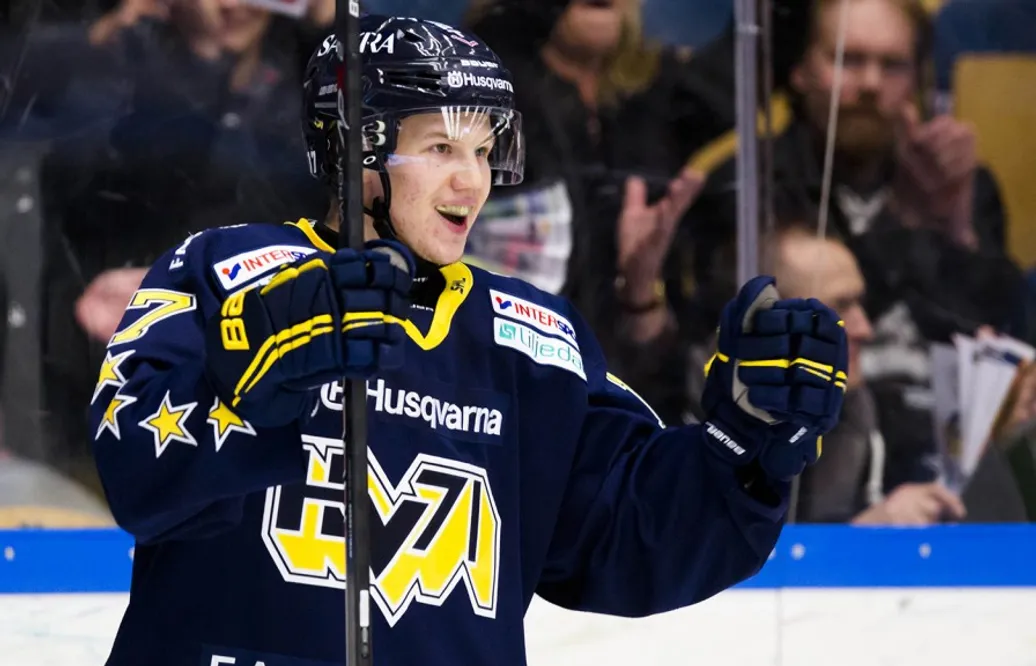 Toni Rajala sparkad i KHL
