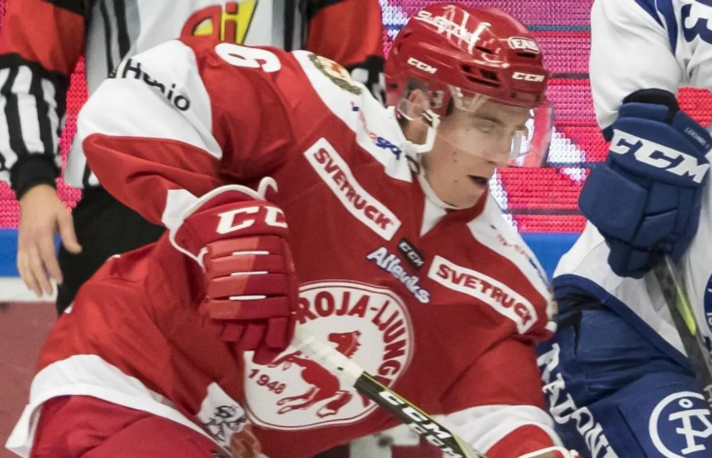 Tingsryd förstärker backbesättningen