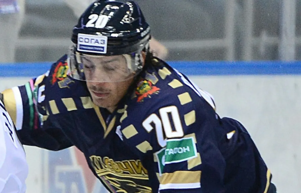 Var näst bästa svenska målskytt i KHL – skrev nytt tvåårskontrakt idag