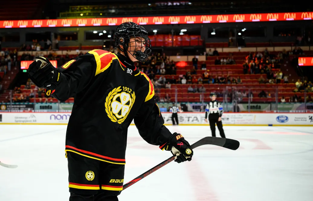 Elin Svensson blev tvåmålsskytt när Brynäs körde över Linköping i SDHL.
Foto: Aron Broman / BILDBYRÅN