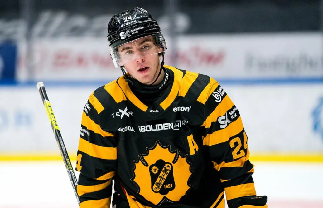 JUST NU: Skellefteåstjärnan får matchstraff
